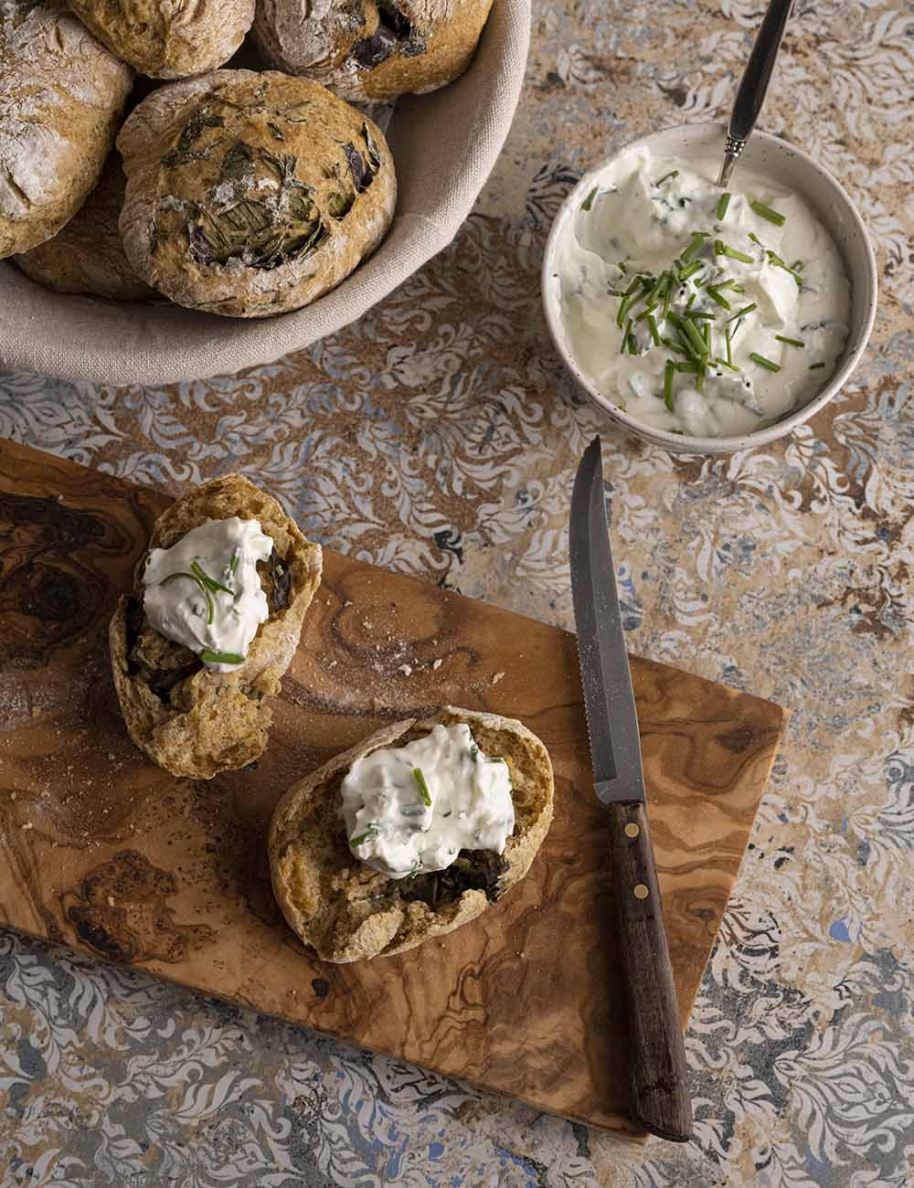 Knusprige Kräuterbrötchen I Leckere Brötchen einfach selber backen