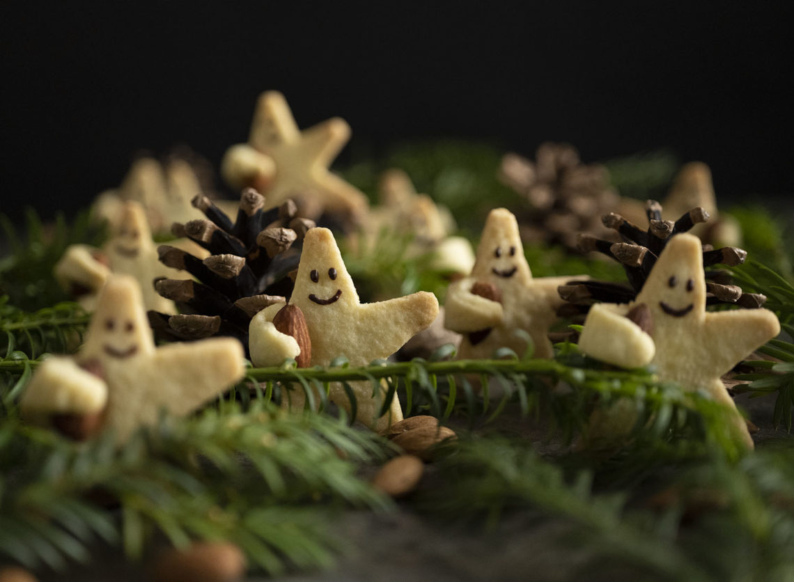 Himmelsboten aus Mürbeteig  Tolle Weihnachtskekse für Kinder